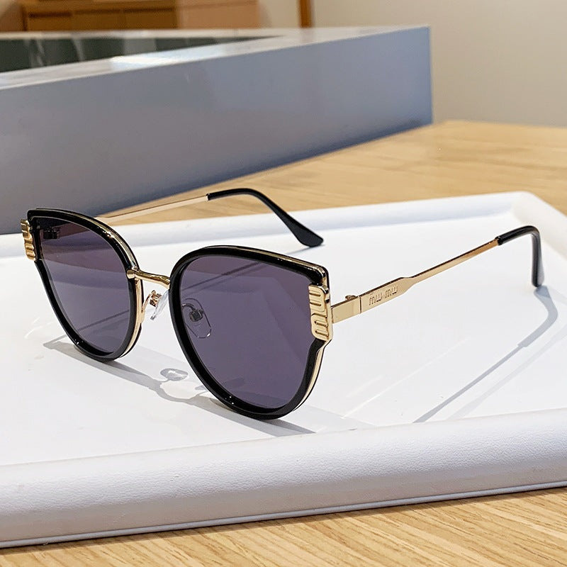 Women's Cat-Eye Sunglasses with Elegant Accentuated Lenses Kalsten