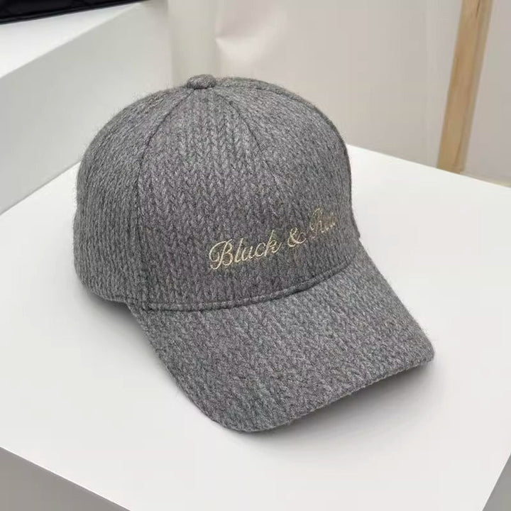 Women's Textured Knitted Baseball Cap Kalsten