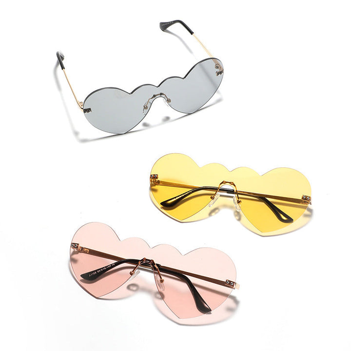 Ladies extravagant heart sunglasses with protective lenses Kalsten