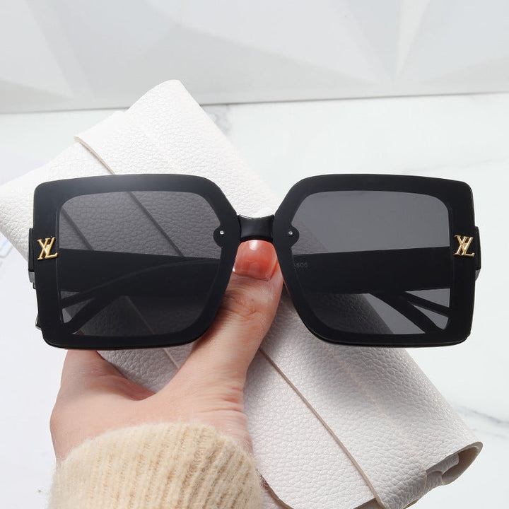 Women's fashionable square sunglasses with elegant design Kalsten