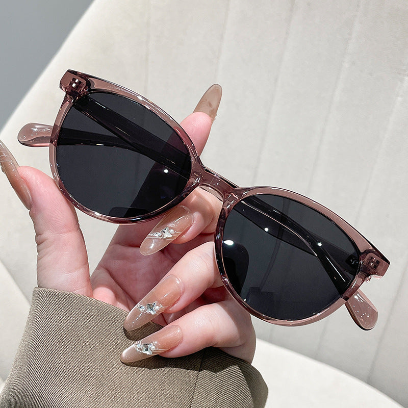 Women's fashionable sunglasses in elegant shape design Kalsten