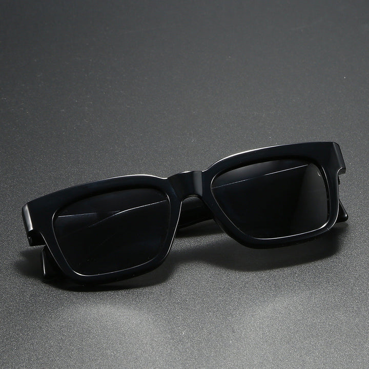 Women's square sunglasses with distinctive tortoiseshell pattern Kalsten