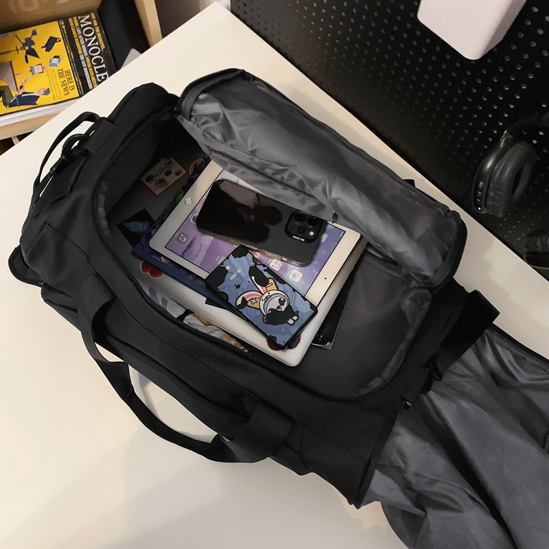 Sporty travel bag with many compartments Kalsten