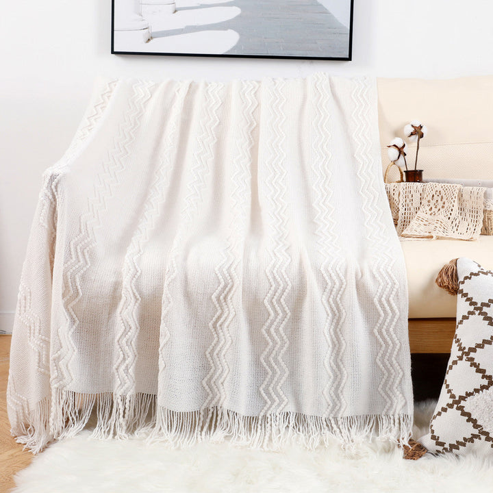 Women Comfortable Knitted Blanket with Modern Zigzag Pattern Kalsten