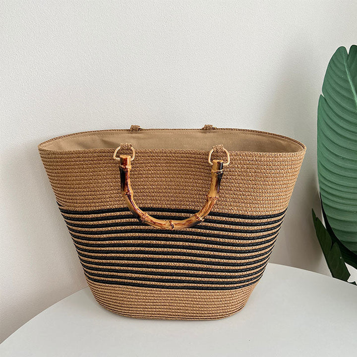 Stylish straw bag with high-quality wooden handle Kalsten