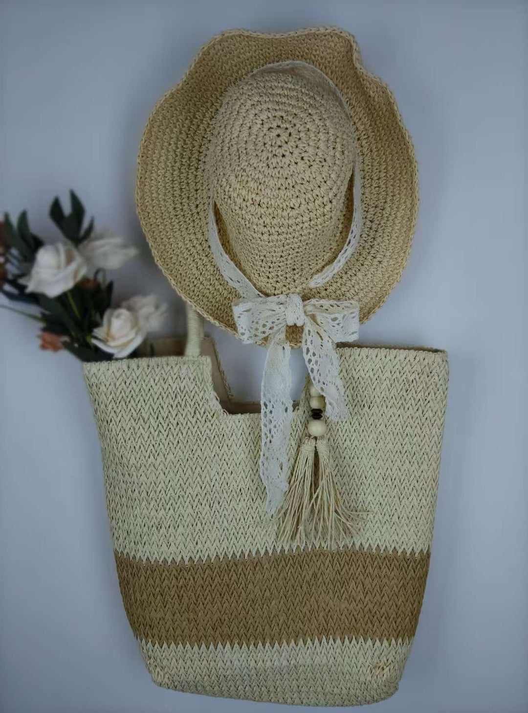 More elegant and stylish straw hat with lace band Kalsten