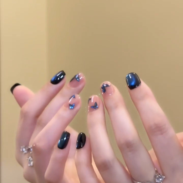 Artificial Nail Art with Glitter and Flower Designs Kalsten