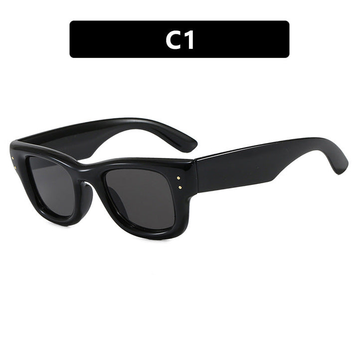 Women's fashionable sunglasses with wide, elegant frame and protective UV filter Kalsten