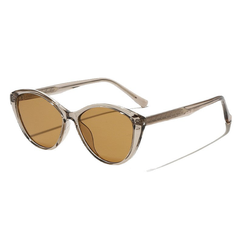 Ladies trendy sunglasses in modern cat-eye style Kalsten