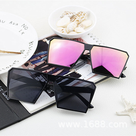 Women's Fashion Sport Sunglasses with Square Frame and Mirrored Lenses Kalsten