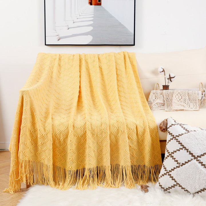 Ladies elegant and cozy knitted blanket with fringes Kalsten