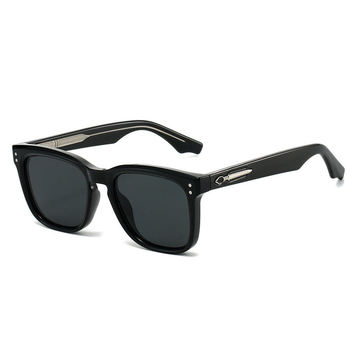 Ladies sunglasses in elegant rectangular design by Kalsten