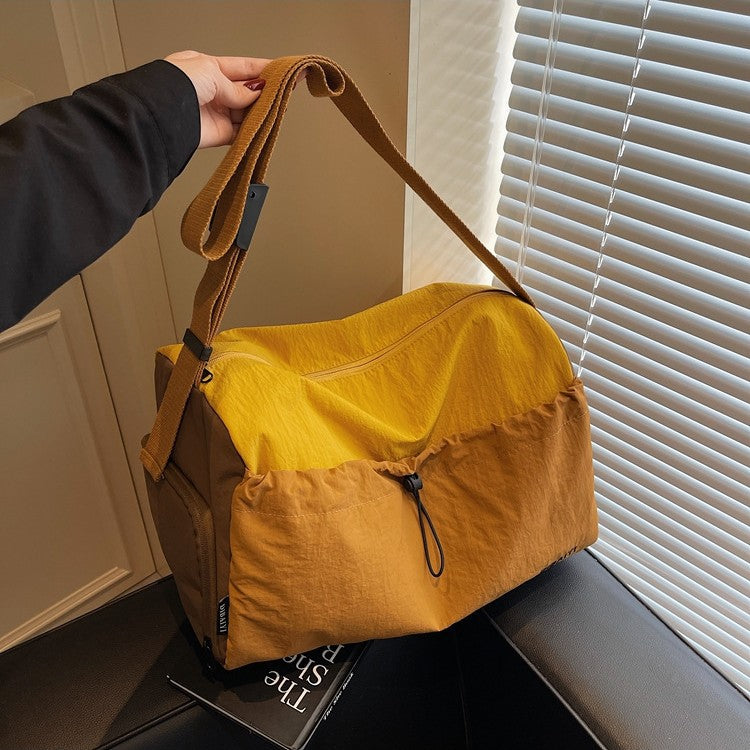 Sporty Shoulder Bag With Versatile Compartment Design Kalsten