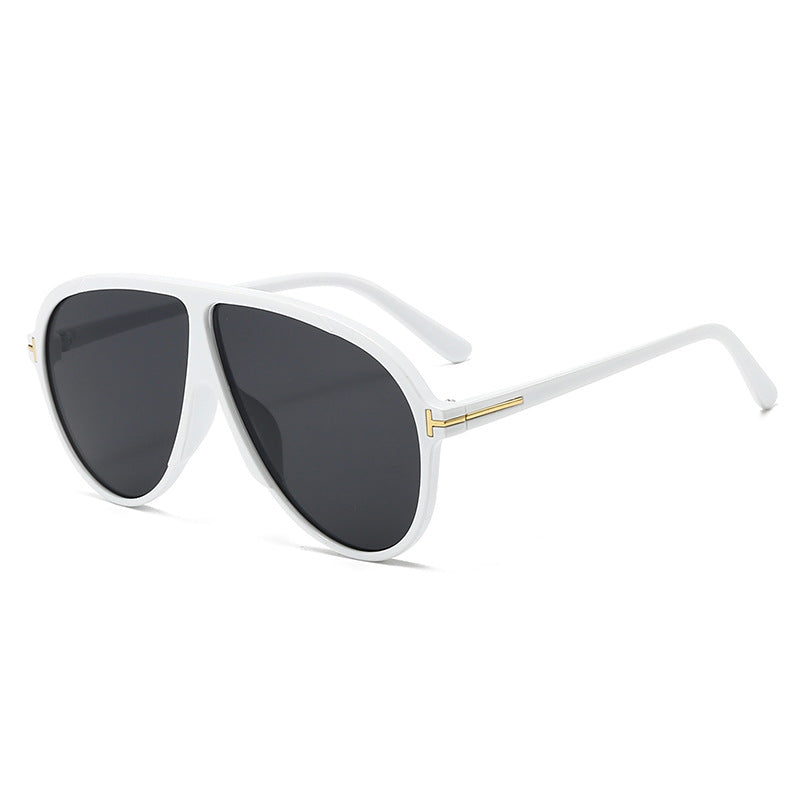 Women's large sunglasses with modern design and protective lenses Kalsten