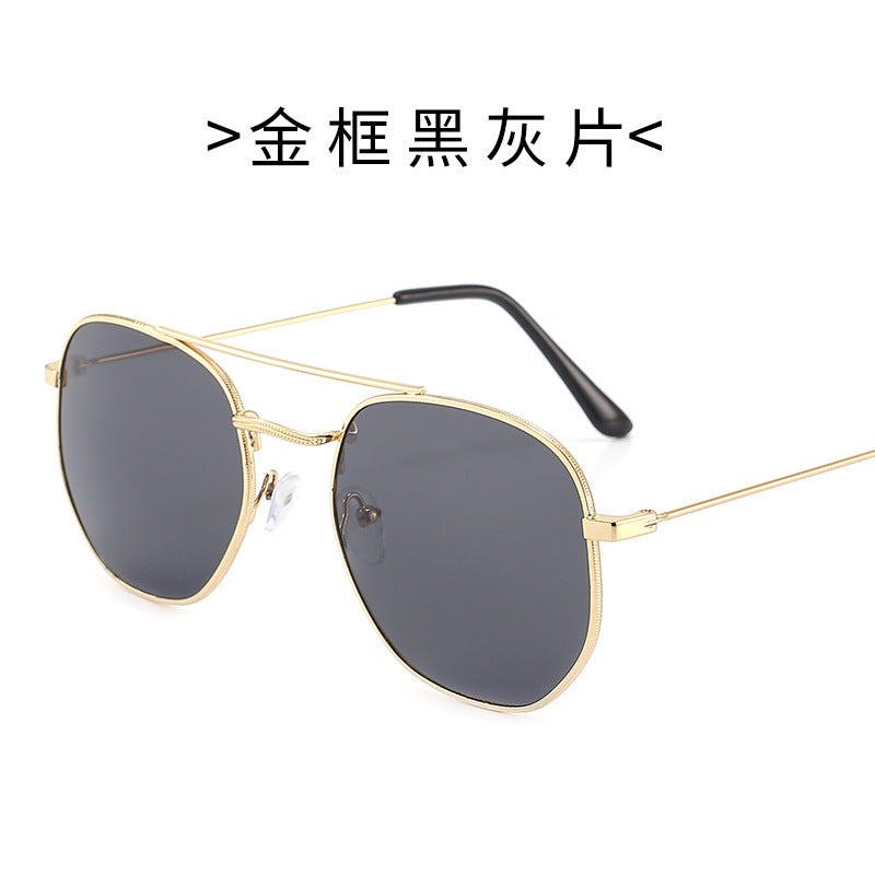 Ladies sunglasses with oval frame and protective gradient lens Kalsten