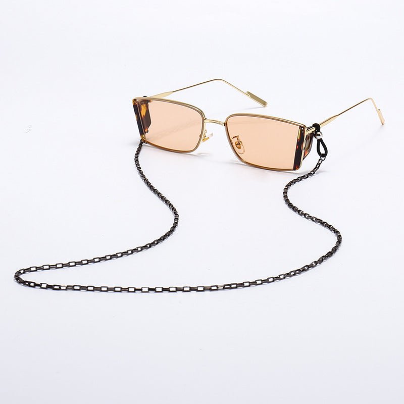 Fashionable Eyewear with Stylish Chain Kalsten