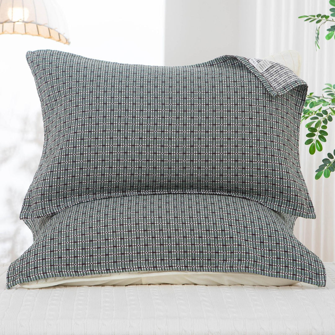 Women's pillowcase with delicate floral motif Kalsten