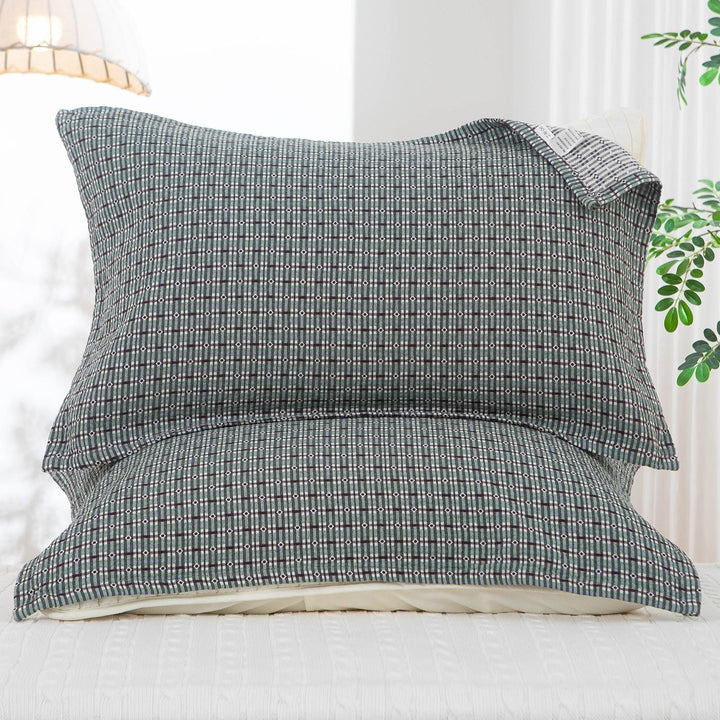 Women's pillowcase with delicate floral motif Kalsten