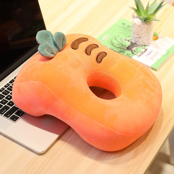 Plush neck support pillow in carrot shape Kalsten