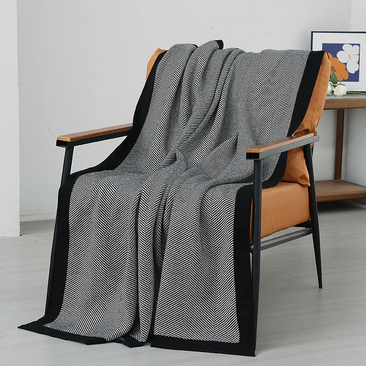 Women's Elegant Snuggle Blanket made of Soft Knit with Geometric Pattern Kalsten