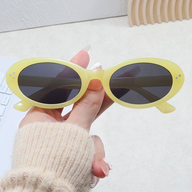 Ladies fashionable sunglasses in elegant oval design Kalsten