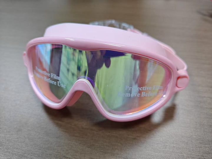 Swimming mask with wide field of vision and UV protection Kalsten