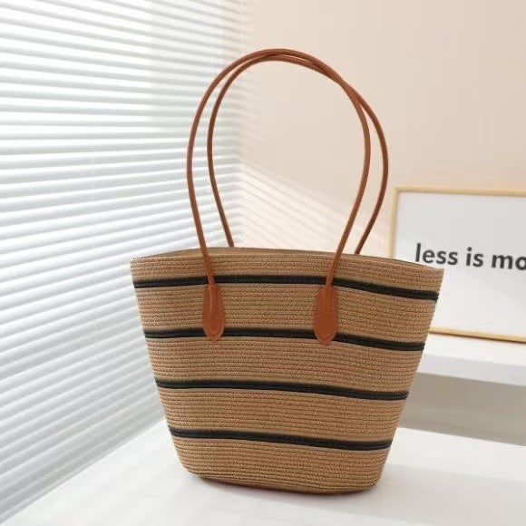 Sleek beach bag with matching sun hat Kalsten