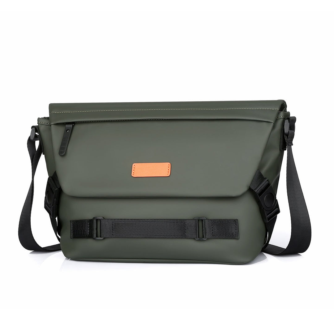 Stylish shoulder bag with versatile compartment options Kalsten