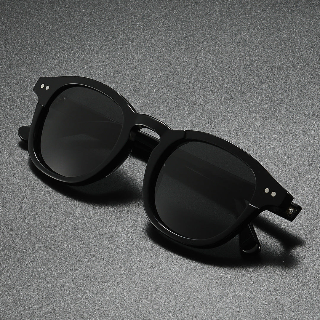 Women’s fashionable sunglasses in contemporary tortoiseshell design Kalsten