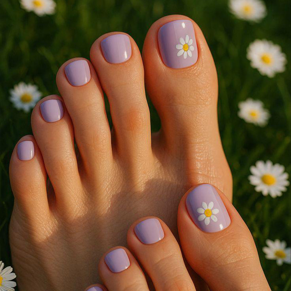 Artificial nails for elegant foot care Acalora