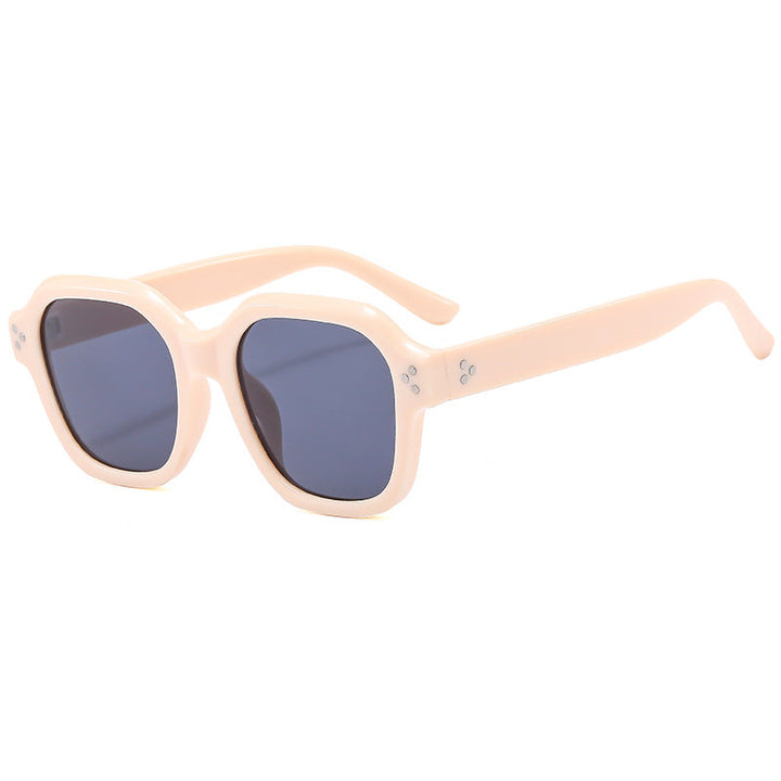 Women’s Fashion Retro Sunglasses with Wide Frame and UV Protection Kalsten