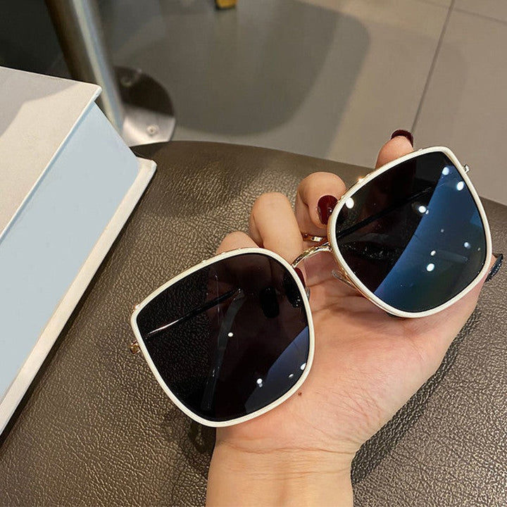 Women's Fashion Oversized Sunglasses in Elegant Square Design Kalsten