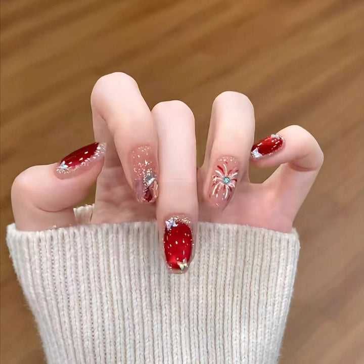 Decorative Holiday-Themed Press-On Nail Art Kalsten