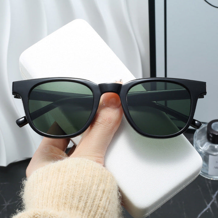 Women's fashionable cat-eye sunglasses with high-quality plastic frame Kalsten