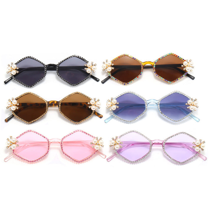 Women's extravagant sunglasses with glamorous pearl details Kalsten