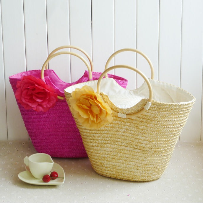 Elegant Bast bag with floral accents Kalsten