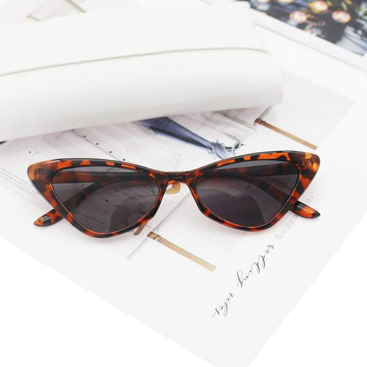 Women's Cat-Eye Sunglasses with Carefully Designed Frame Kalsten