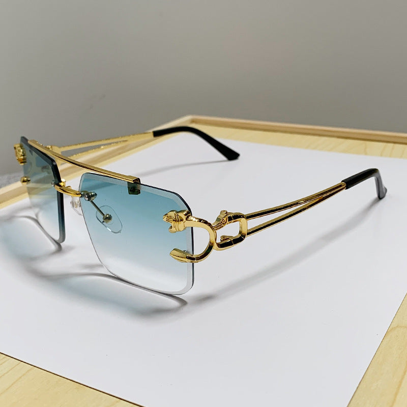 Women's glasses with extravagant frame and luxurious accents Kalsten