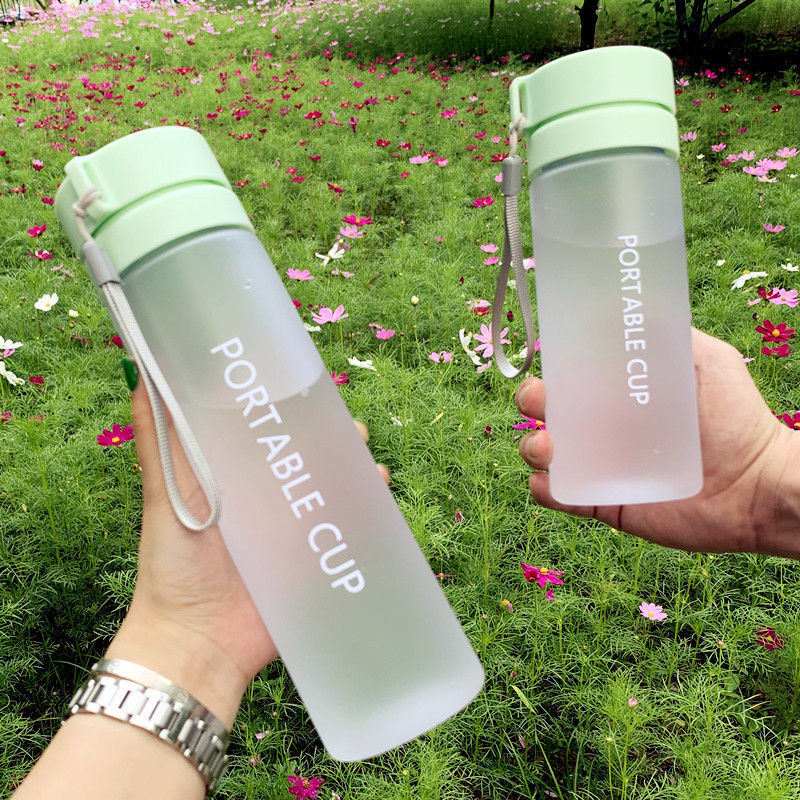 Women's portable water bottle with practical cleaning system Kalsten