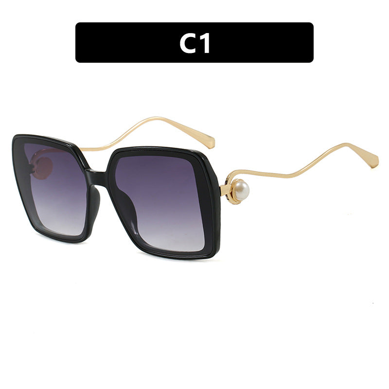 Women's fashionable square glasses with elegant metal frame and unique accents Kalsten