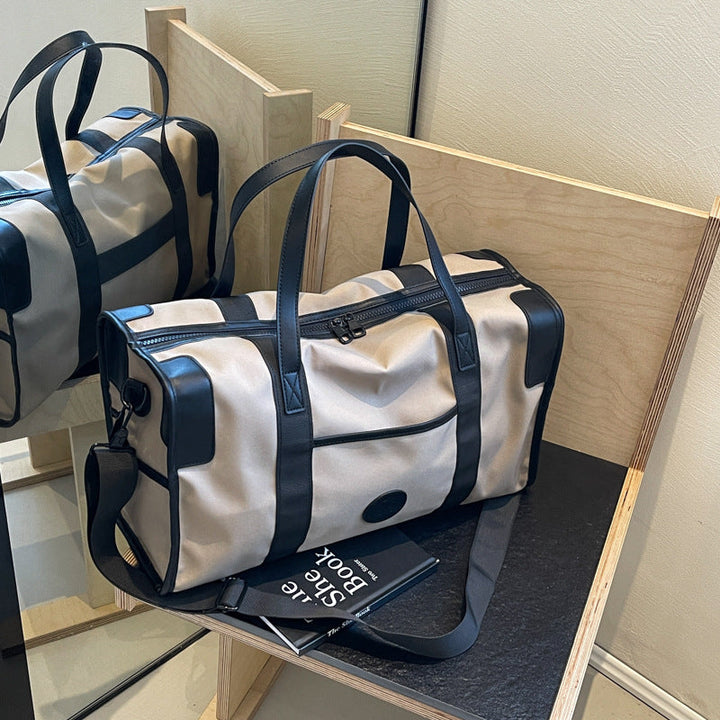 Sporty leisure duffel bag with durable material and adjustable shoulder strap Kalsten