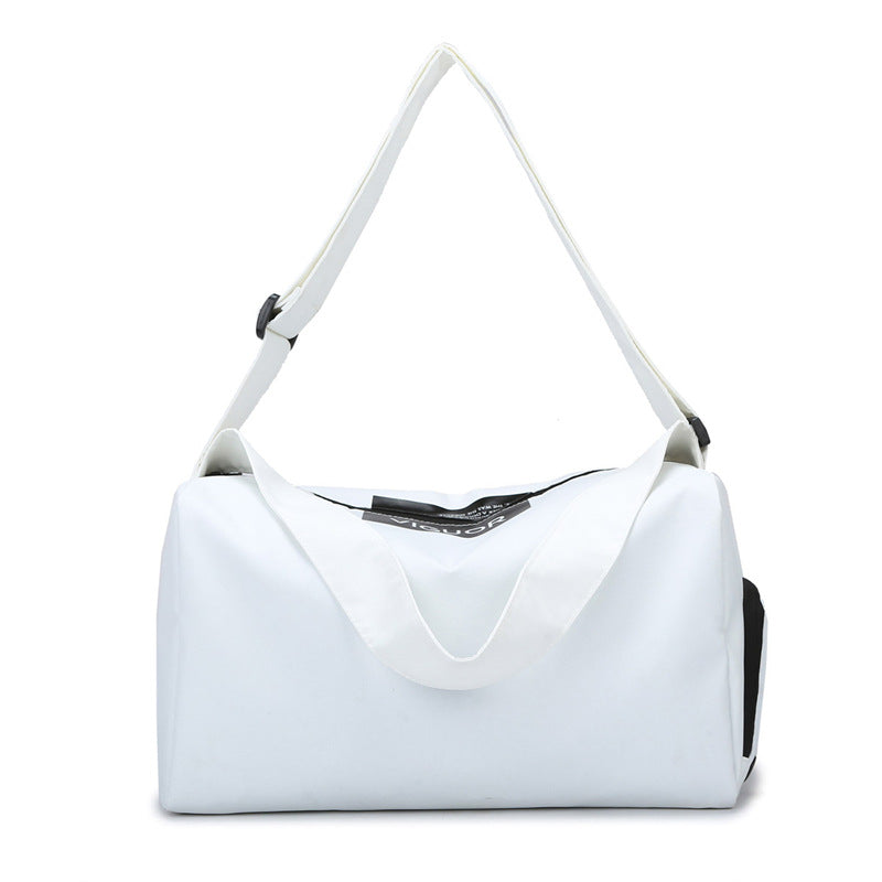 Stylish travel bag with versatile carrying options Kalsten