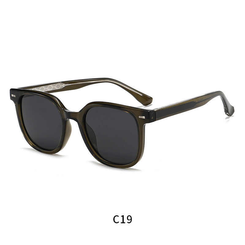 Ladies elegant sunglasses in contemporary style Kalsten