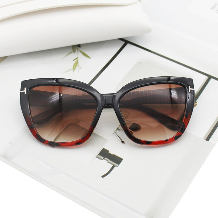 Women's Cat-Eye Sunglasses with Elegant Accents Kalsten