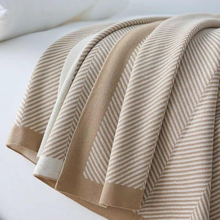 Cozy Lightweight Kalsten Blanket