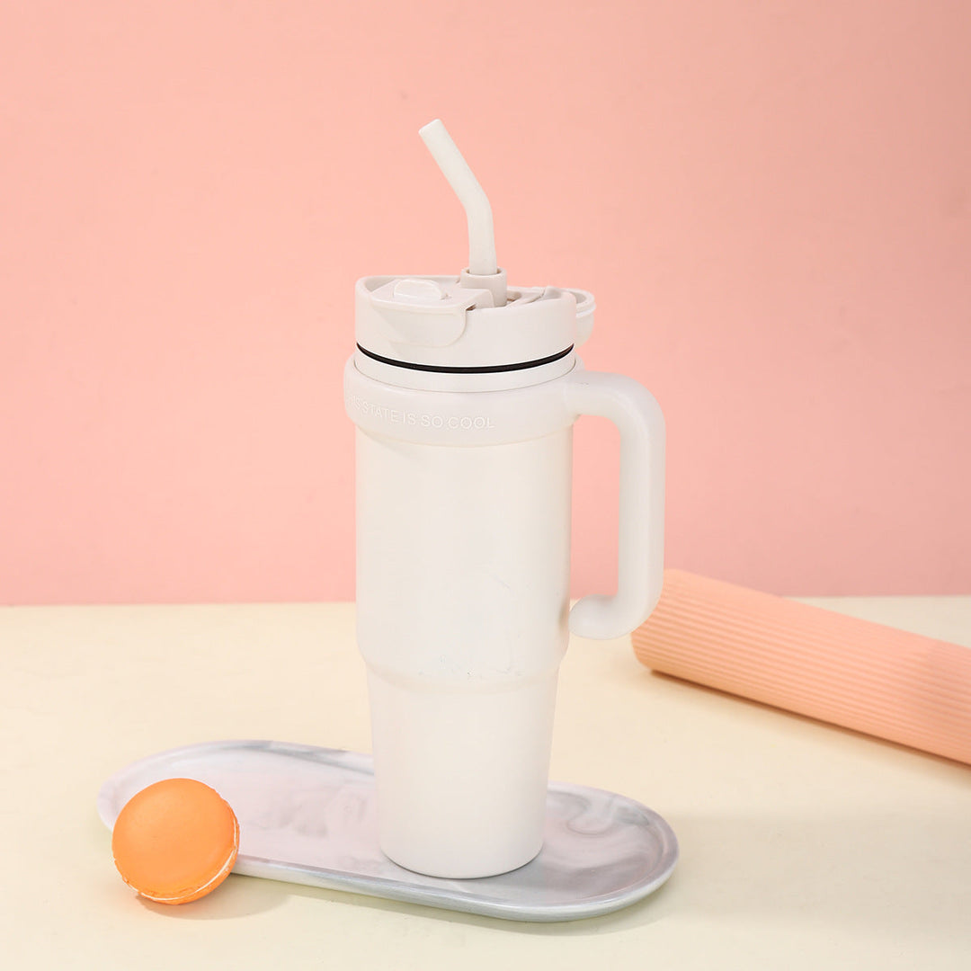 Unisex drinking cup with integrated straw Kalsten