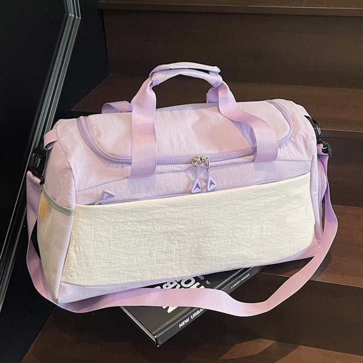 Sporty travel bag with sturdy carrying handles Kalsten