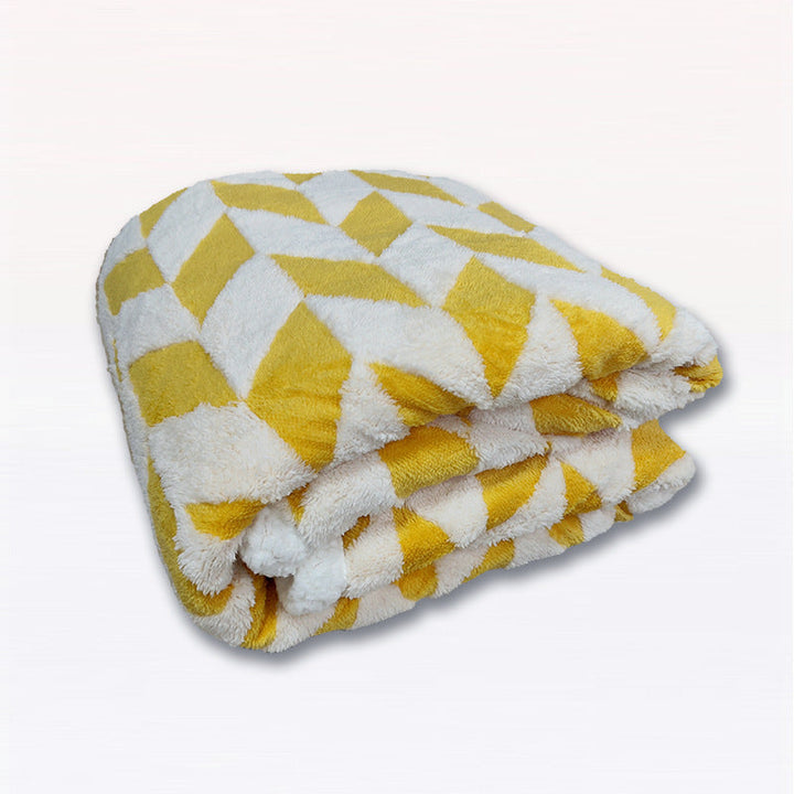 Ladies cuddle blanket with unique houndstooth pattern Kalsten