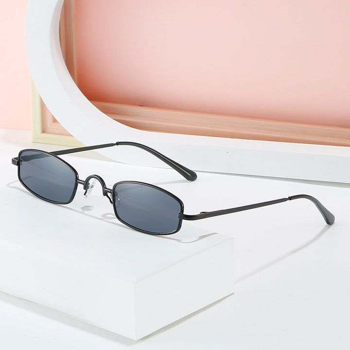 Women's fashionable sunglasses in futuristic design Kalsten