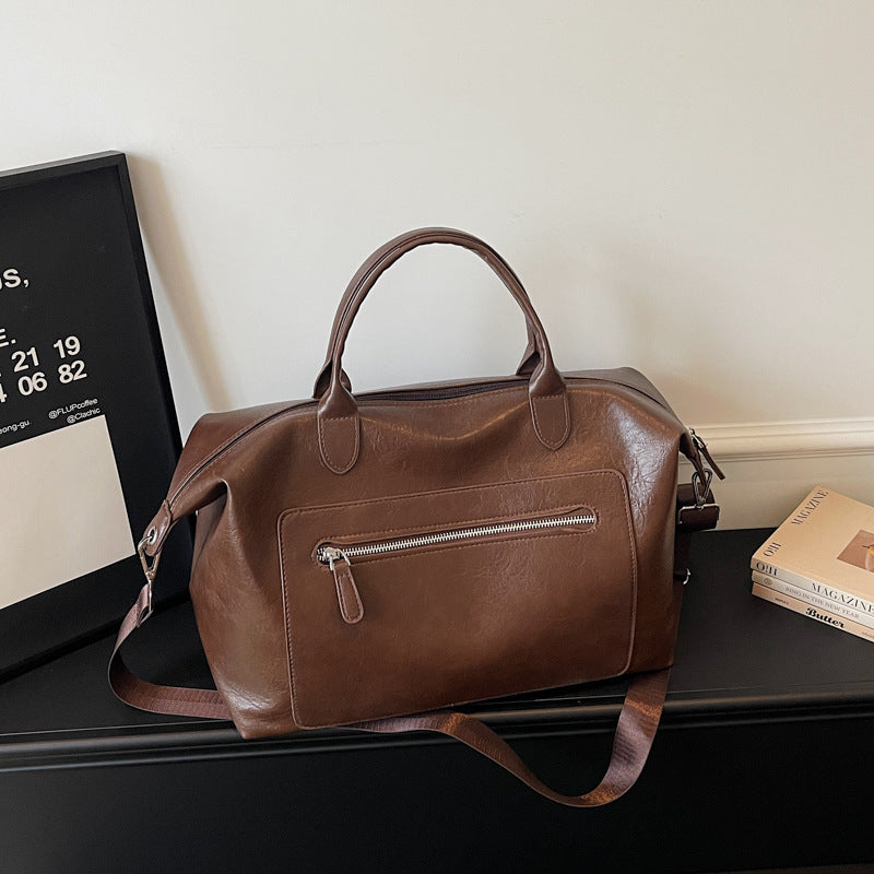 Elegant and Functional Weekend Bag Kalsten